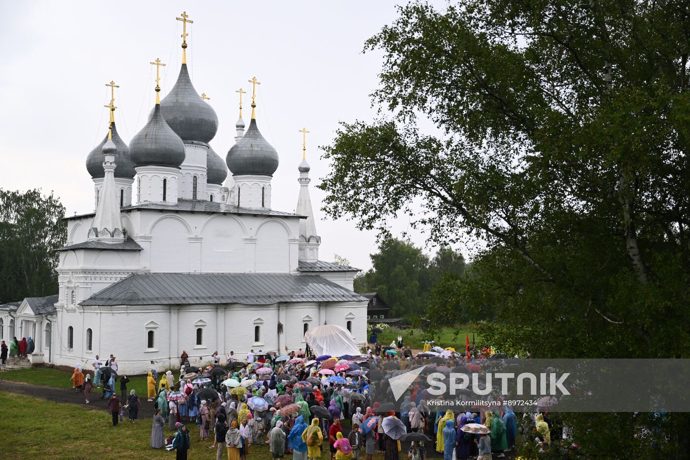 Russia Religion All Merciful Savior Icon Procession