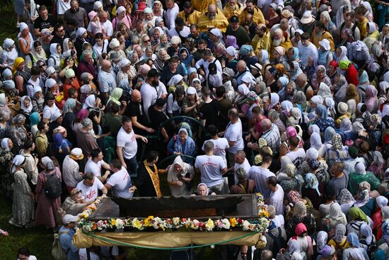 Russia Religion All Merciful Savior Icon Procession