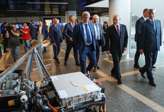 Russia Putin Northwestern Federal District