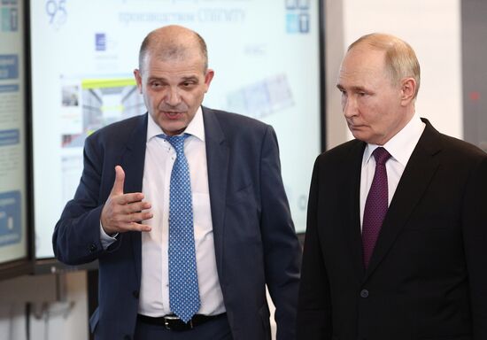 Russia Putin Northwestern Federal District