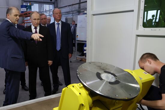 Russia Putin Northwestern Federal District