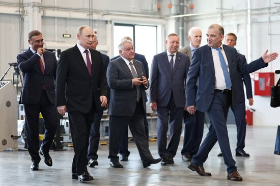 Russia Putin Northwestern Federal District