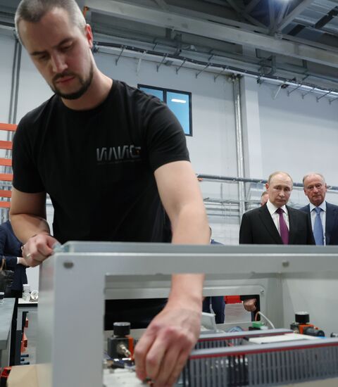 Russia Putin Northwestern Federal District