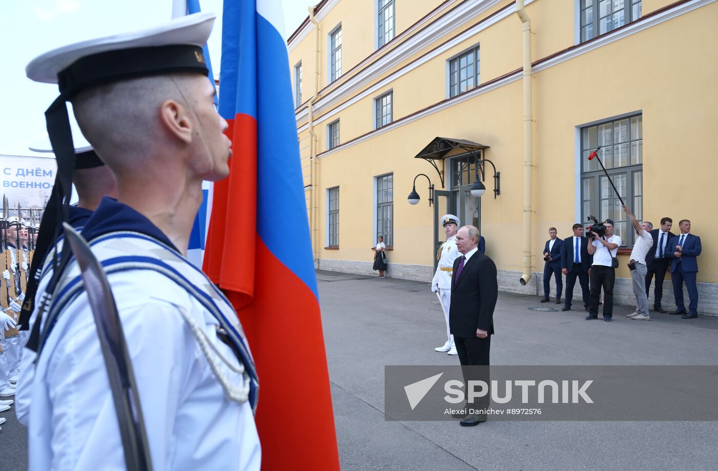 Russia Putin Northwestern Federal District