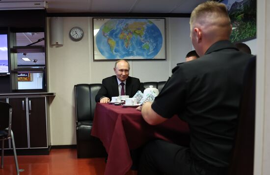 Russia Putin Northwestern Federal District