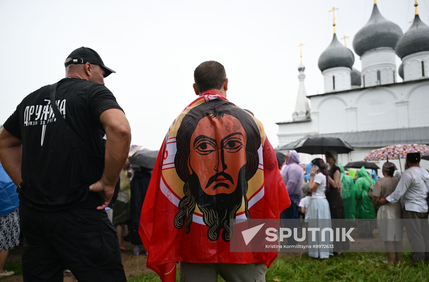 Russia Religion All Merciful Savior Icon Procession