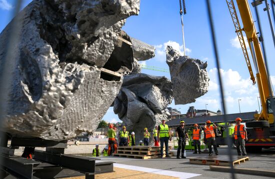 Russia Art Big Clay Sculpture Dismantling