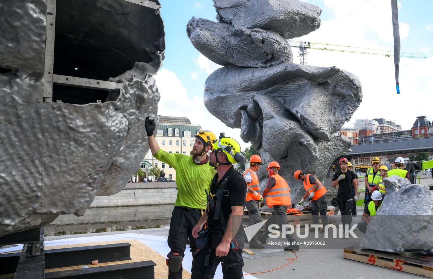 Russia Art Big Clay Sculpture Dismantling