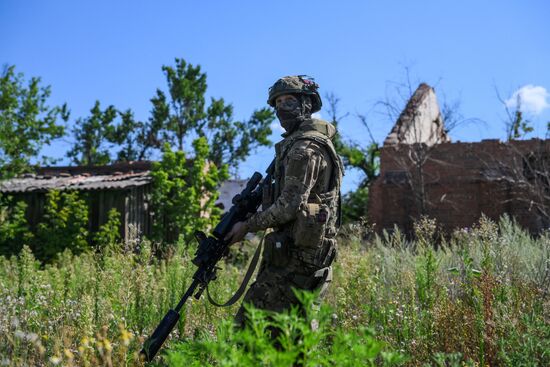 Russia Ukraine Military Operation Snipers Training