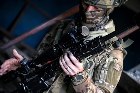 Russia Ukraine Military Operation Snipers Training