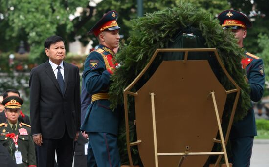 Russia Laos Wreath Laying