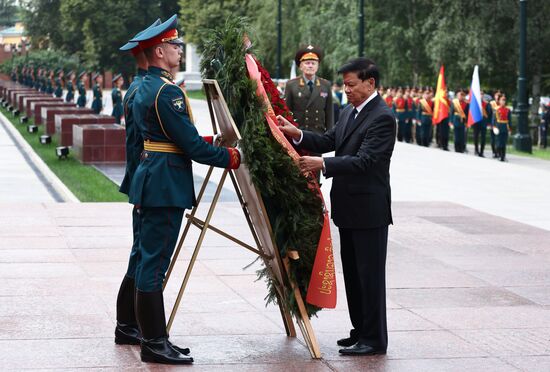 Russia Laos Wreath Laying