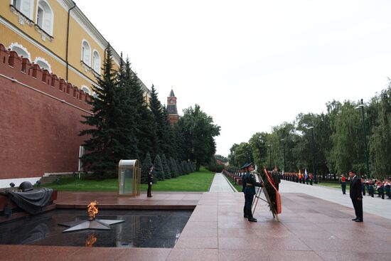 Russia Laos Wreath Laying