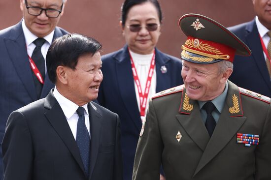Russia Laos Wreath Laying