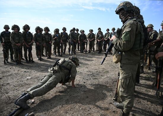 Russia Crimea Airborne Forces Training