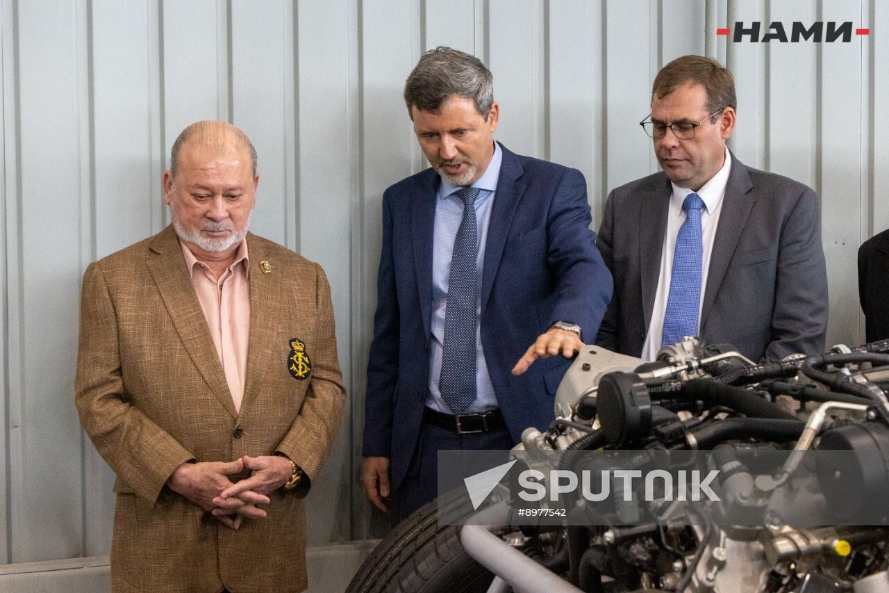 Russia Malaysia Car Industry