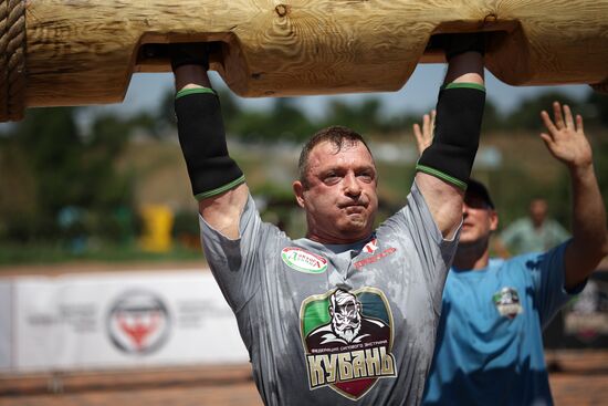 Russia Weight Lifting Competition