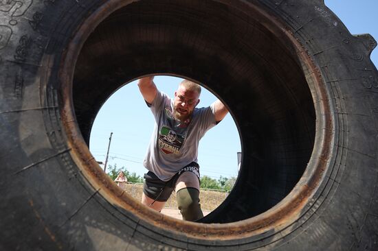 Russia Weight Lifting Competition