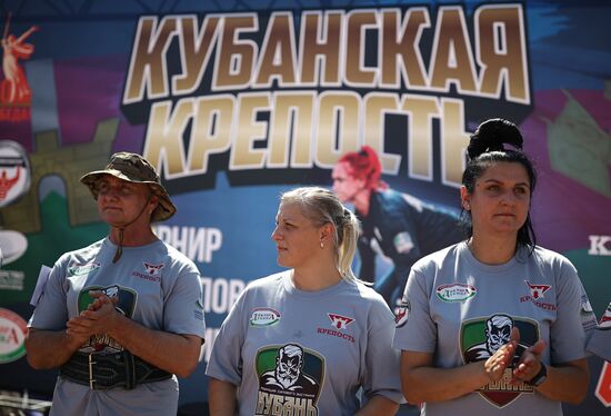 Russia Weight Lifting Competition