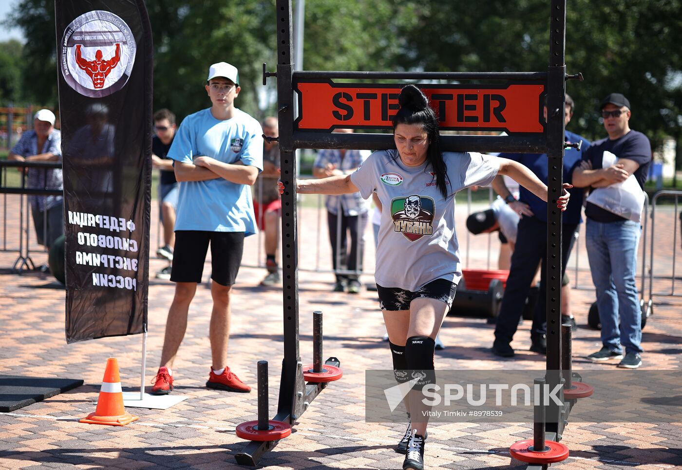 Russia Weight Lifting Competition