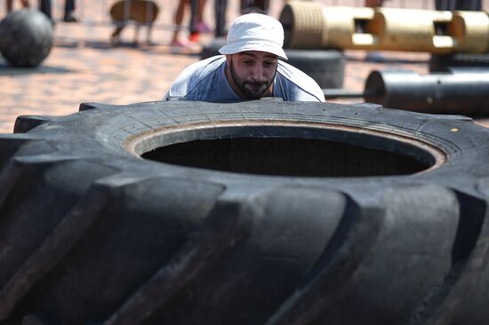Russia Weight Lifting Competition