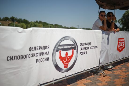 Russia Weight Lifting Competition