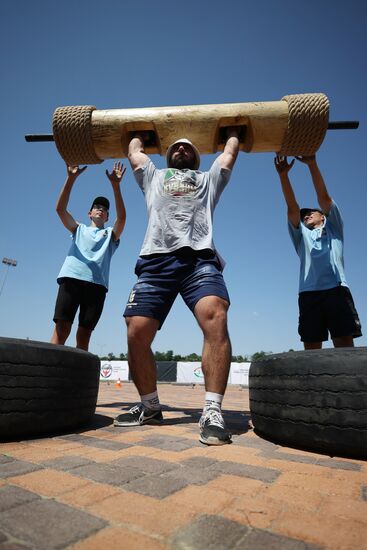 Russia Weight Lifting Competition