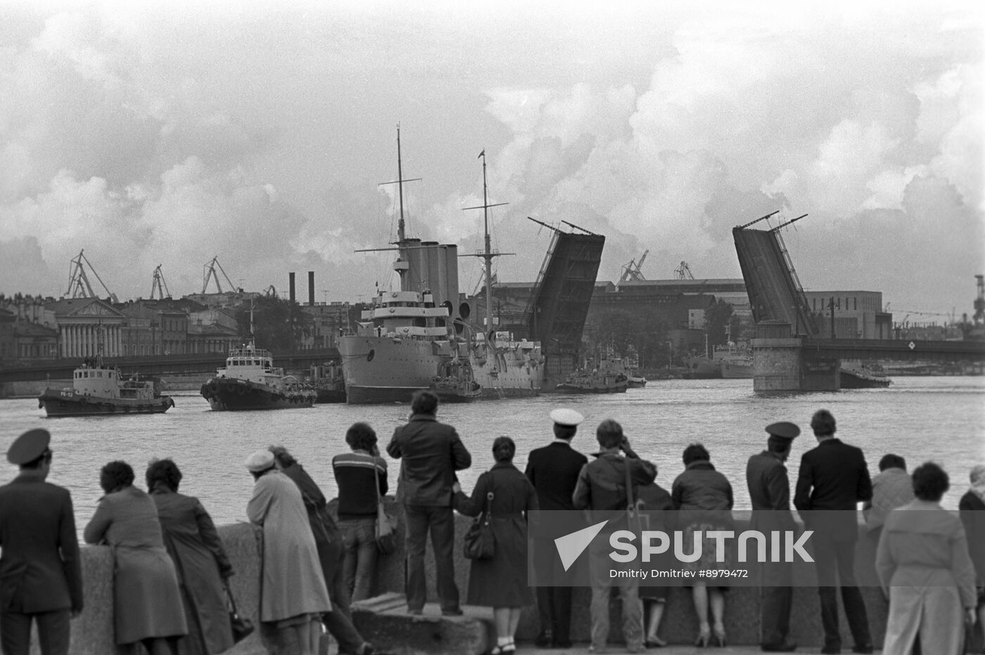 Cruiser Aurora is being sent for major repairs