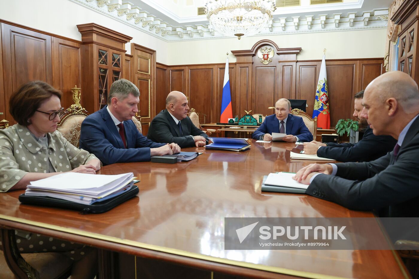 Russia Putin Economic Issues