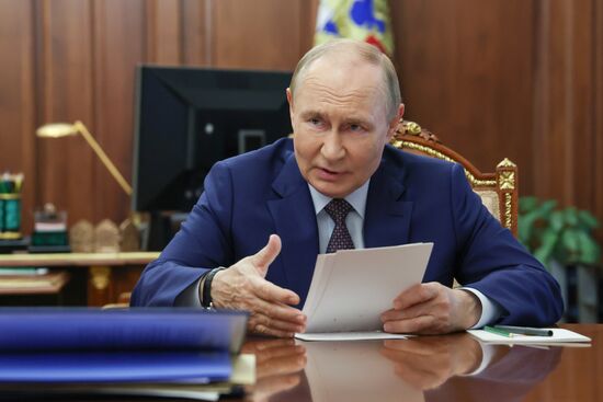 Russia Putin Economic Issues