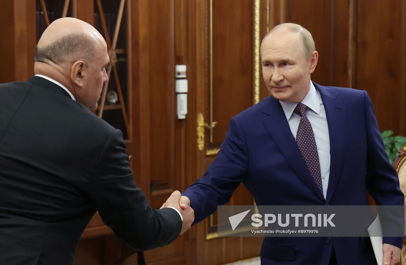 Russia Putin Economic Issues