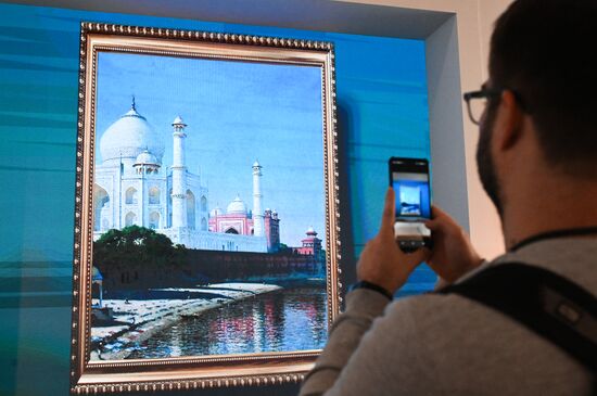 Russia Art Golovanov Collection Exhibition