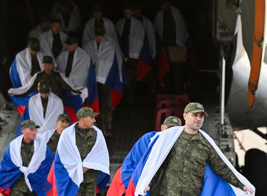 Russia Ukraine Military Operation POWs Exchange