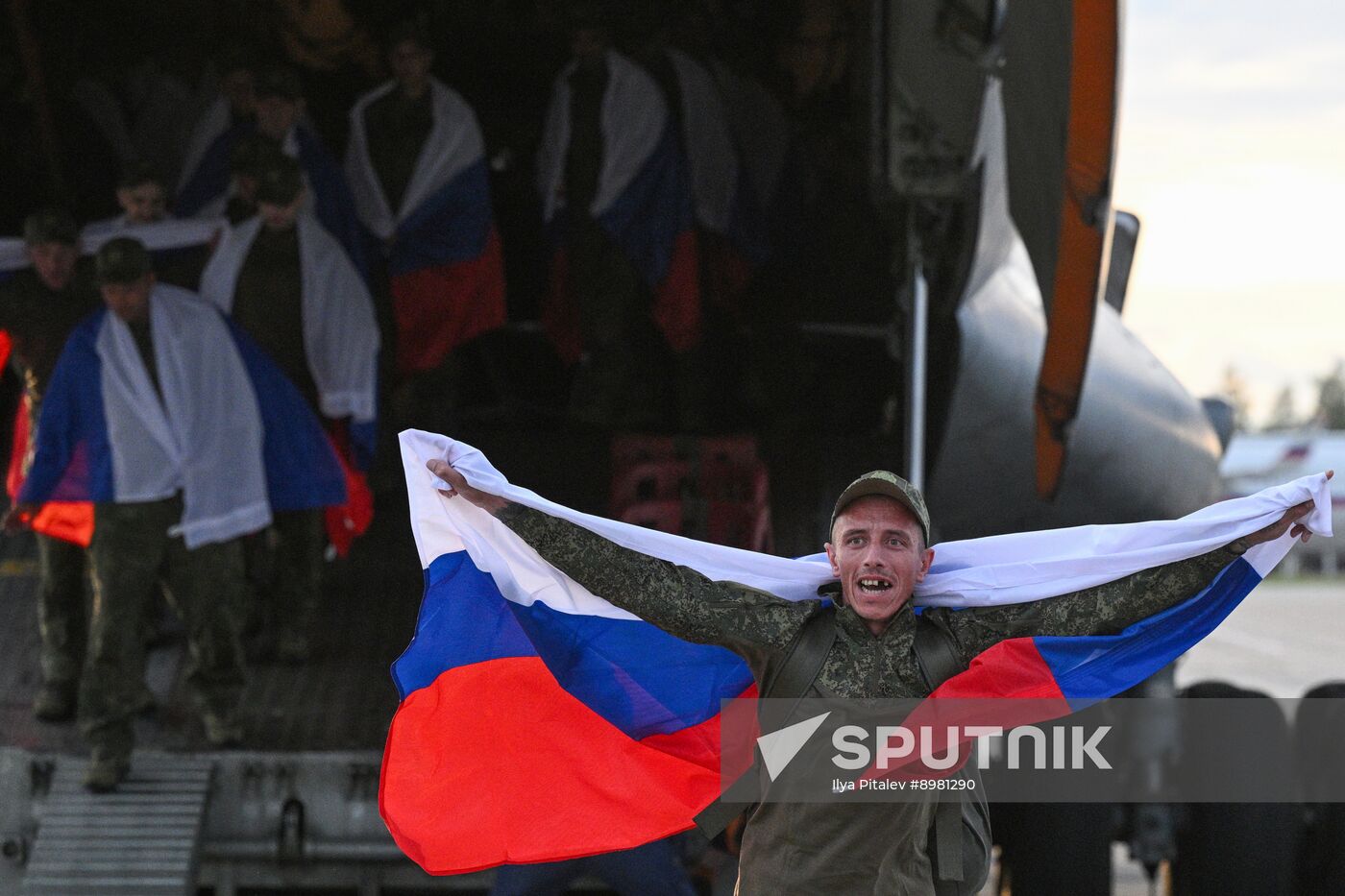 Russia Ukraine Military Operation POWs Exchange