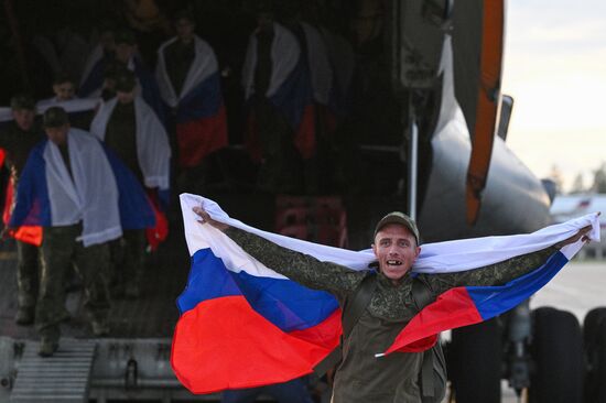 Russia Ukraine Military Operation POWs Exchange