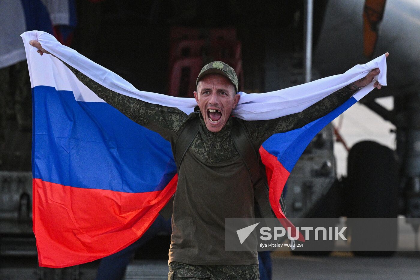 Russia Ukraine Military Operation POWs Exchange