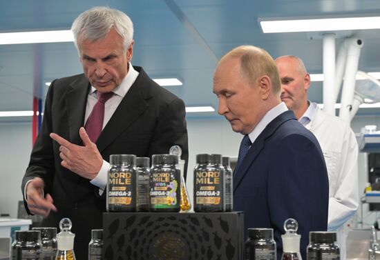 Russia Putin Far Eastern Federal District