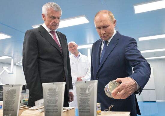 Russia Putin Far Eastern Federal District