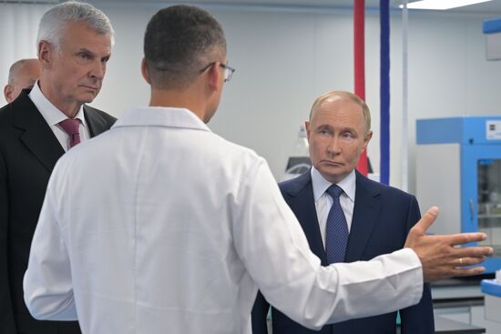 Russia Putin Far Eastern Federal District