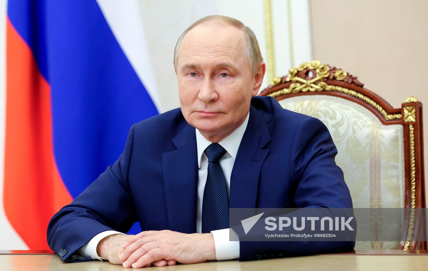 Russia Putin Geographical Society Anniversary