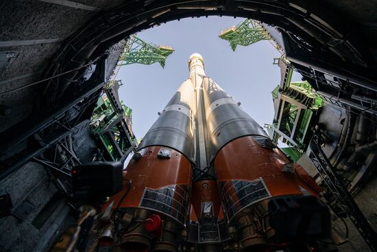 Kazakhsan Russia Space