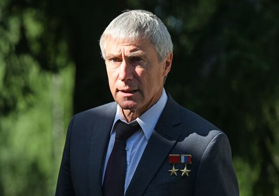 Russia Space Crew-10