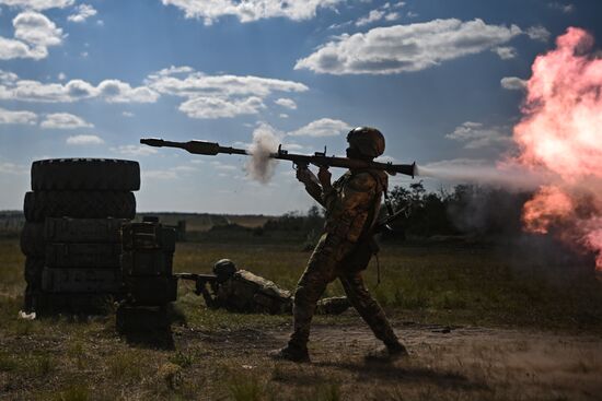 Russia Ukraine Military Operation Troops Training