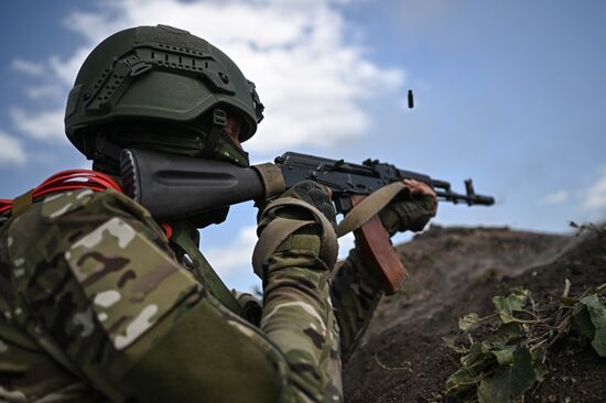 Russia Ukraine Military Operation Troops Training