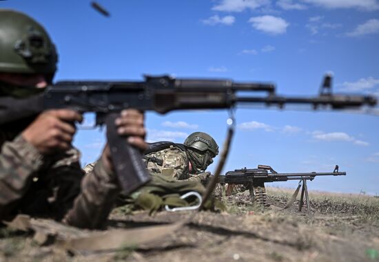 Russia Ukraine Military Operation Troops Training