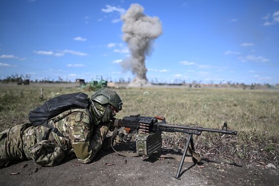Russia Ukraine Military Operation Troops Training
