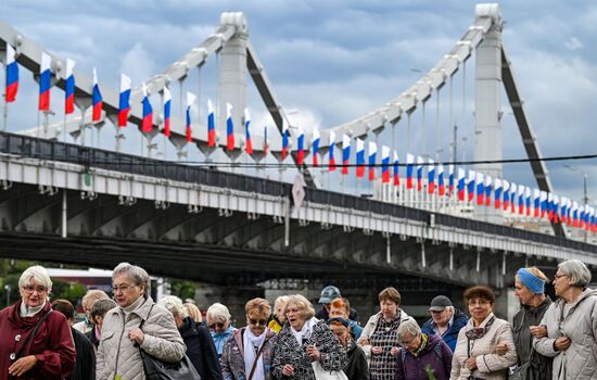Russia National Flag Day Preparations