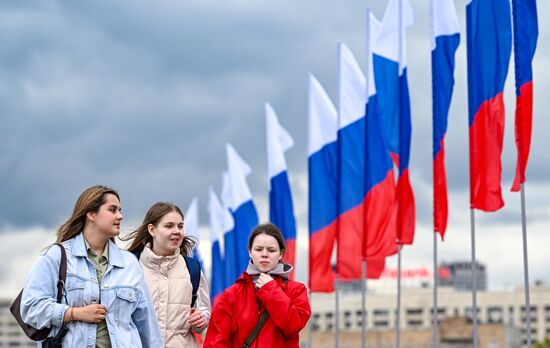 Russia National Flag Day Preparations