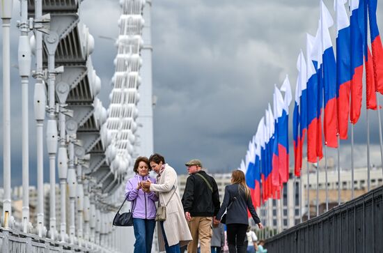 Russia National Flag Day Preparations