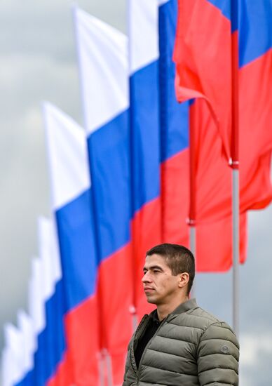 Russia National Flag Day Preparations
